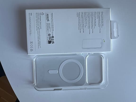 Apple mobilskal genomskinligt MagSafe