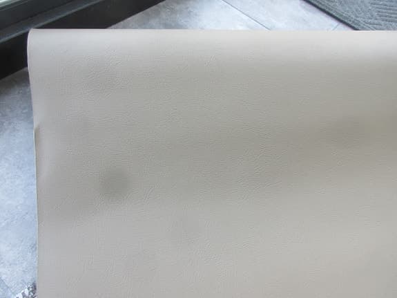 Möbeltyg Vinyl Sand med foder 153x180 cm.