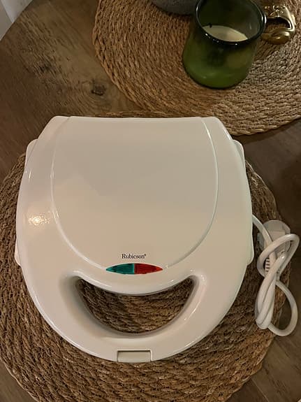 Clas Ohlson Rubicson smörgåsgrill vit