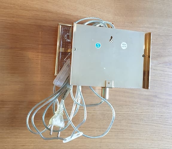 Vägglampa från Orrefors, design Carl Fagerlund