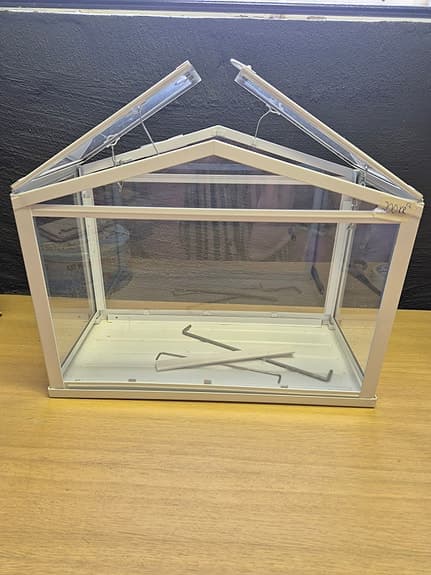 Litet växthus för inomhus eller balkong