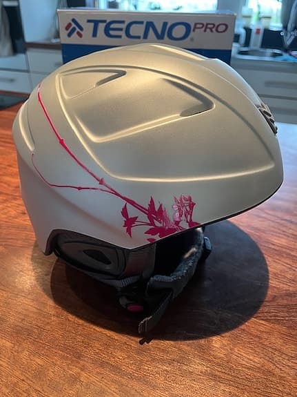 Skidhjälm Tecno Pro Dam Strl M 57-61 Som ny!