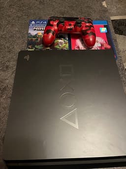 Sony Playstation 4 spelkonsol med handkontroll