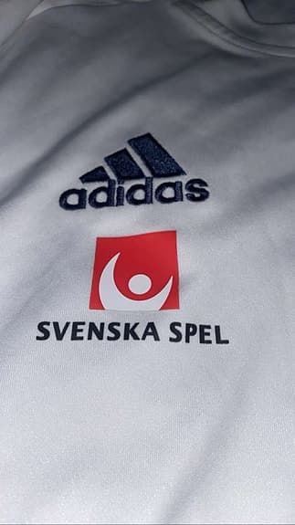 Adidas Sverige fotbollströja herr M vit