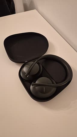 Bose Noise Cancelling Headphones 700