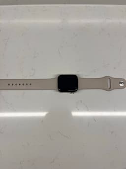 Apple Watch se 40mm aluminium case 2 generation.