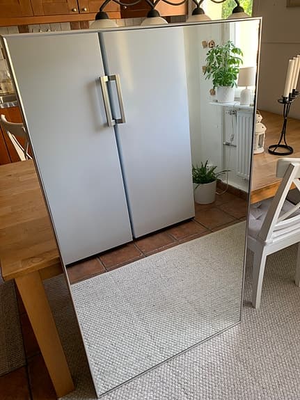 Stor spegel med silverram