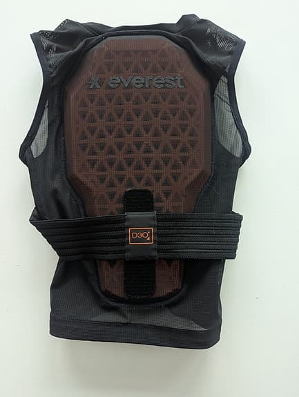 Ryggskydd junior Everest D30