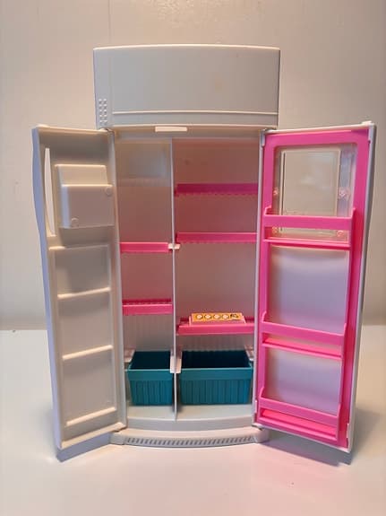 Barbie, köksmöbler, spis, kylskåp från "So much to do"-serien från Mattel, 1994