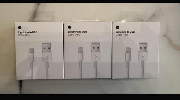 3 st USB to Lightning Charge Cable (1 m) - helt nya (180kr/st, alla för 450kr)