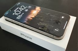 Apple iPhone 15 Pro - 128 GB