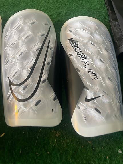 Benskydd barn Nike Mercurial lite storlek L