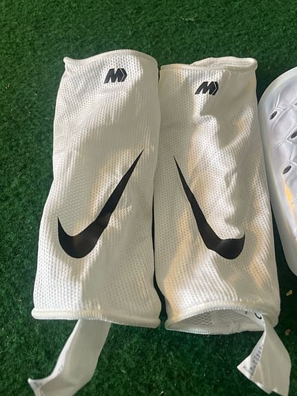 Benskydd barn Nike Mercurial lite storlek L