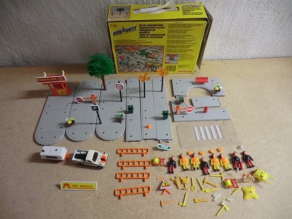 majorette majokit 718 bilbana originalkartong originalförpackning bilar gubbar