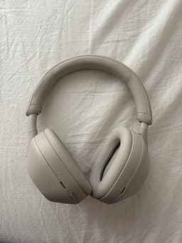Sony WH-1000XM5 trådlösa over-ear hörlurar beige