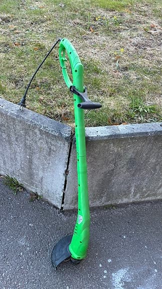 Do-it Garden grästrimmer eldriven grön