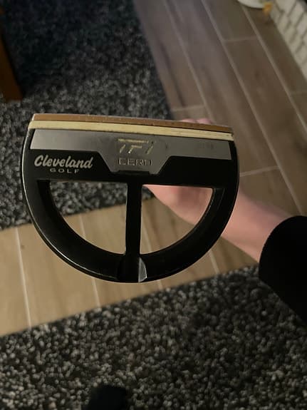 Cleveland TFI 2135 golfputter svart