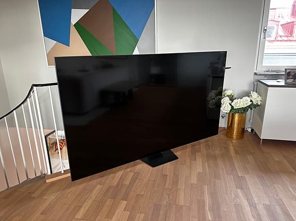 Samsung 85" Q80C QLED 4K Smart TV (2023).