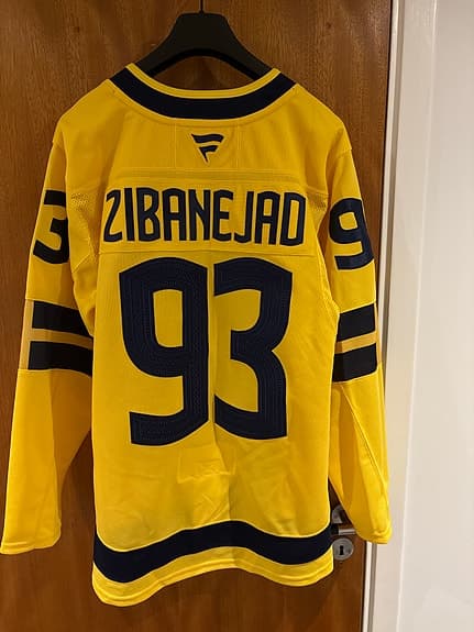 Fanatics Tre Kronor Zibanejad ishockeytröja gul