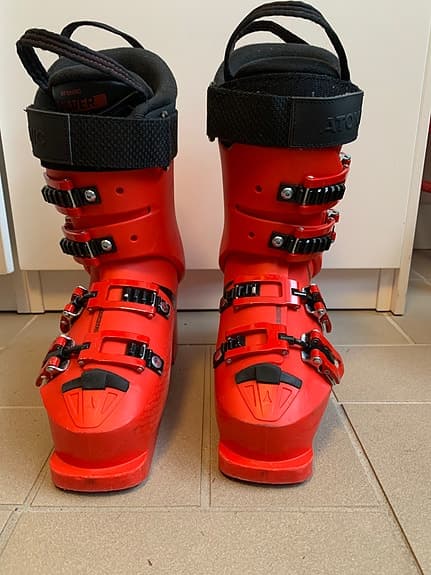 Atomic Redster Club Sport 90 LC - avancerad alpinpjäxa för juniorer - str 22,5