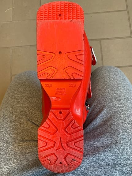 Atomic Redster Club Sport 90 LC - avancerad alpinpjäxa för juniorer - str 22,5