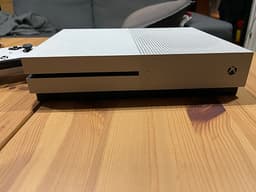 Microsoft Xbox One S
