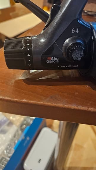 Abu Garcia Cardinal 64 haspelrulle storlek 4 svart