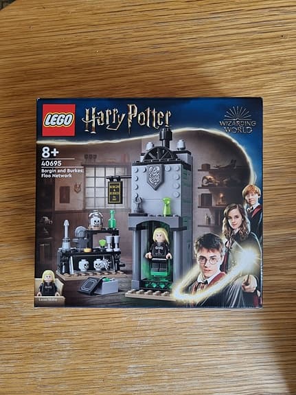 LEGO Harry Potter Borgin and Burkes: Floo Network 40695