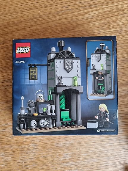 LEGO Harry Potter Borgin and Burkes: Floo Network 40695