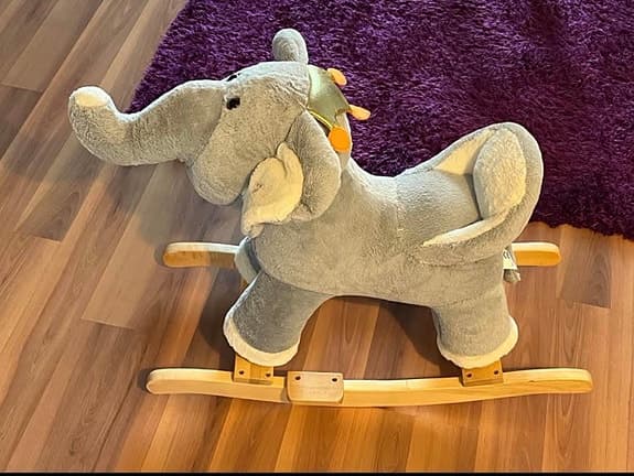 gungande elefant