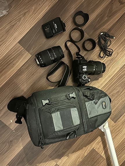 Nikon D3100 komplett set med 70-300mm objektiv, ryggsäck, skydd, 18-55mm objekti