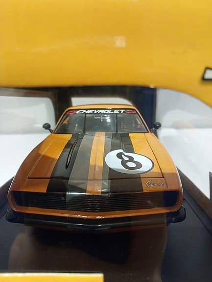 Modellbil Chevrolet Camaro -68 (1/18)