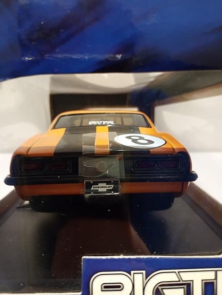Modellbil Chevrolet Camaro -68 (1/18)