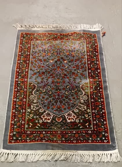 Vacker mönster handknut ullmatta