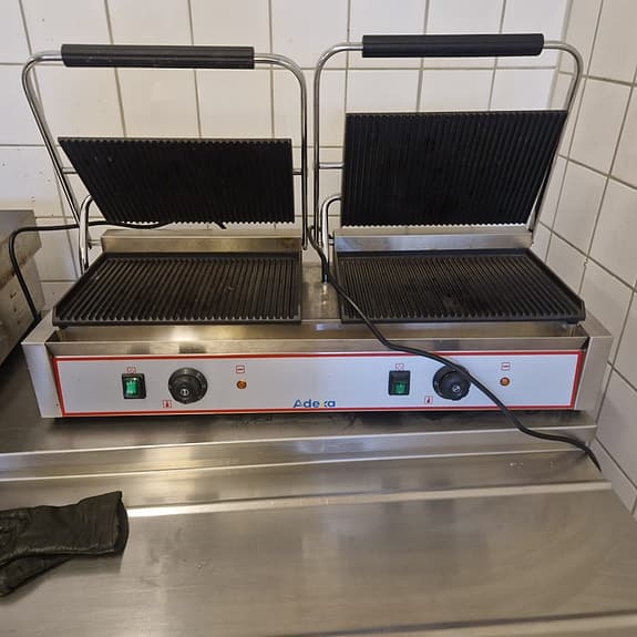 Professionell Klämgrill Dubbel XL Räfflad 4,4kW