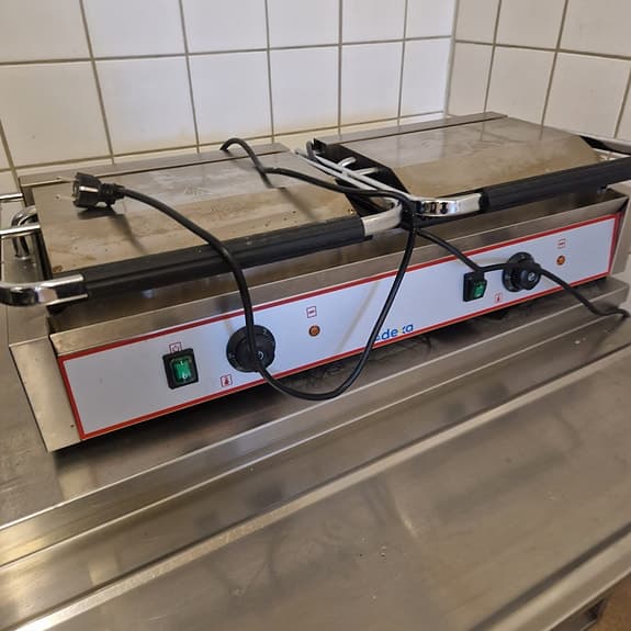 Professionell Klämgrill Dubbel XL Räfflad 4,4kW