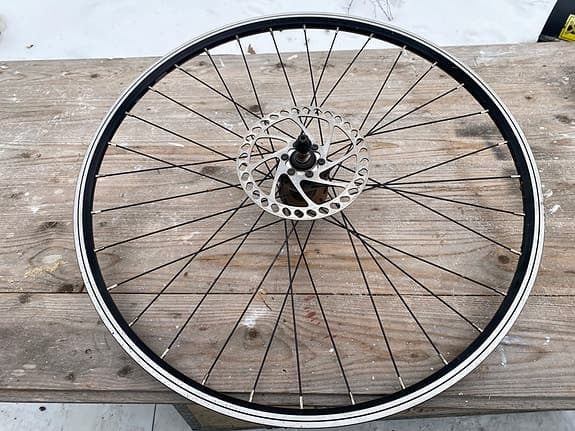 Sun Rims ELM framhjul cykel 28 tum svart med skivbroms