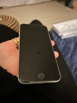 Apple iPhone SE (2-3 gen) mobiltelefon 64 GB