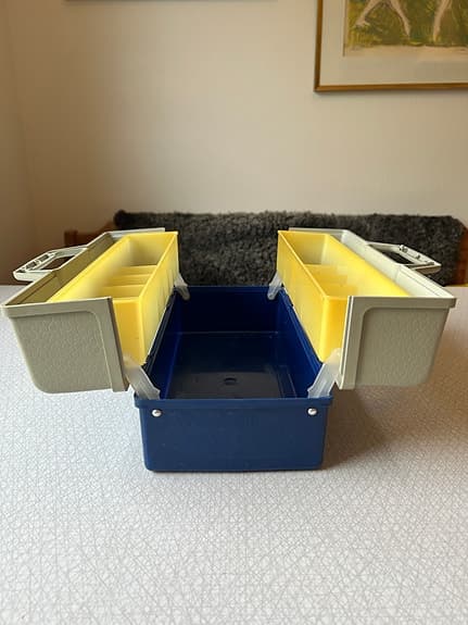 Retro förvaringslåda med fack