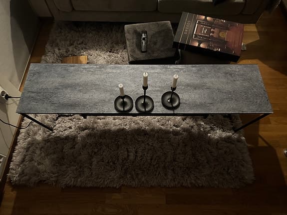 Fin soffbord i marmor