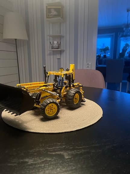Lego Technic hjullastare med grävarm gul