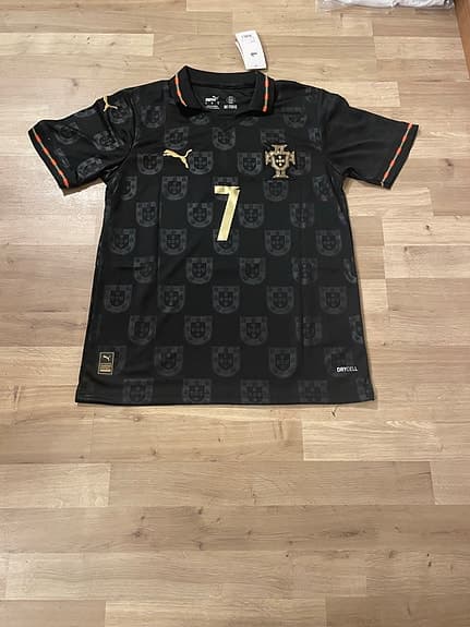 Puma Portugal fotbollströja svart med nummer 7 ronaldo