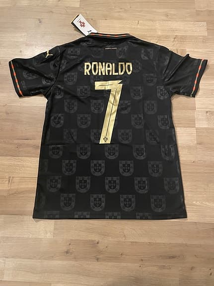 Puma Portugal fotbollströja svart med nummer 7 ronaldo