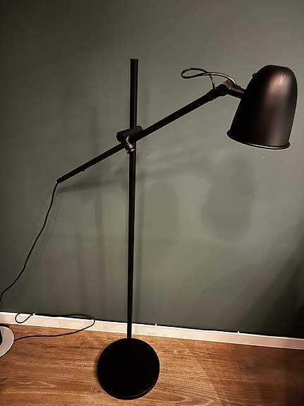 2 st IKEA golvlampor