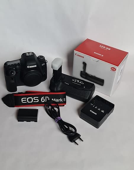 Canon EOS 6D Mark ll med batterigrepp BG-E21