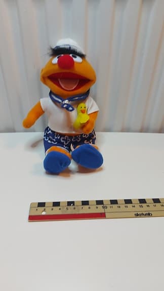 Sesame Street Ernie 2002 – Original Play By Play – 20 cm – Fint Skick