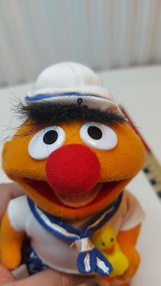 Sesame Street Ernie 2002 – Original Play By Play – 20 cm – Fint Skick