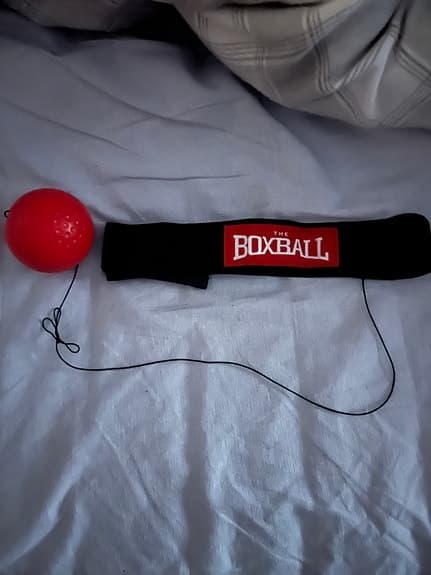 The Boxball boxboll träningsredskap svart röd