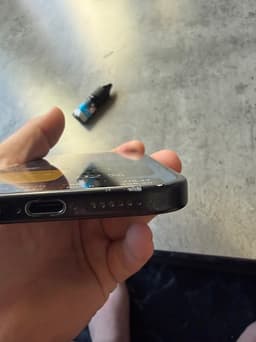 Apple iPhone 15 smartphone svart