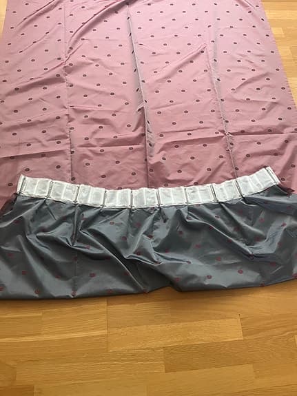 2 st gardinlängder runt (205x125 cm–)mycket gott skick